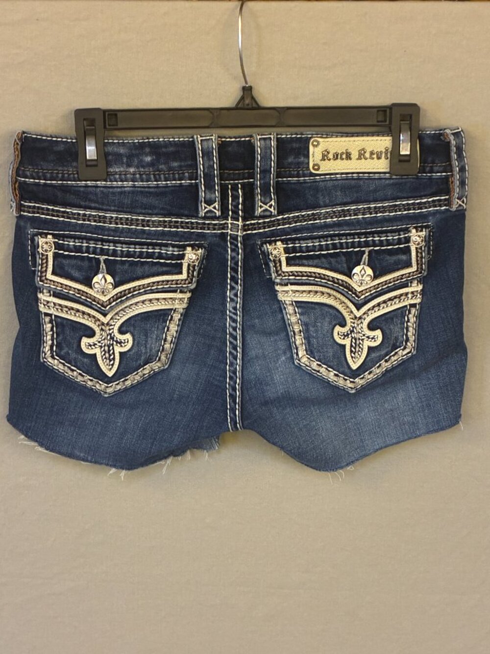 Rock Revival Fabiola Cut Off Shorts 29 Blue Denim Embroidered Flap Pocket Y2K